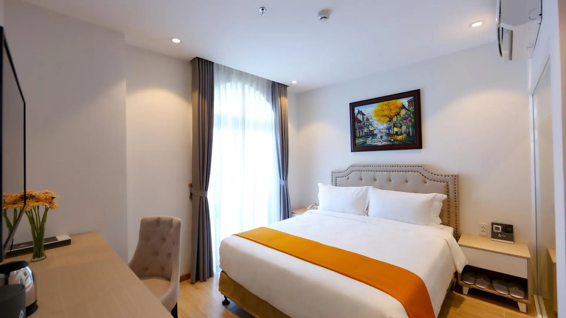Rhm Luxury Hotel And Suite Da Nang
