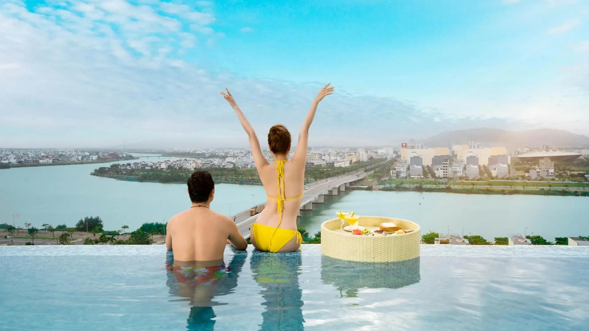 Rhm Luxury Hotel And Suite Da Nang